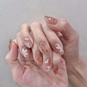 Vintage Flower Medium Square Press-On Nails | Acrylic False Nails | Reusable